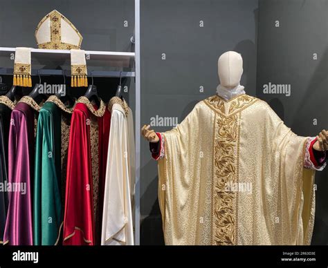 filippo sorcinelli vestments.